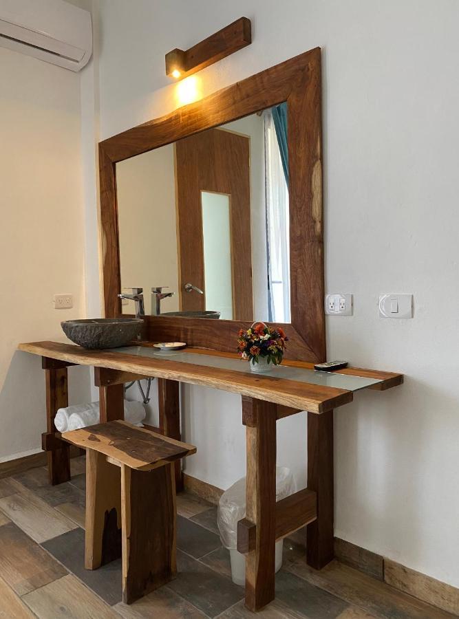Ah Muzenkab Otel El Cuyo Dış mekan fotoğraf
