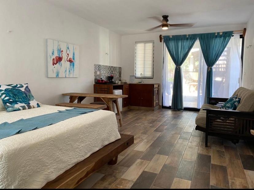 Ah Muzenkab Otel El Cuyo Dış mekan fotoğraf