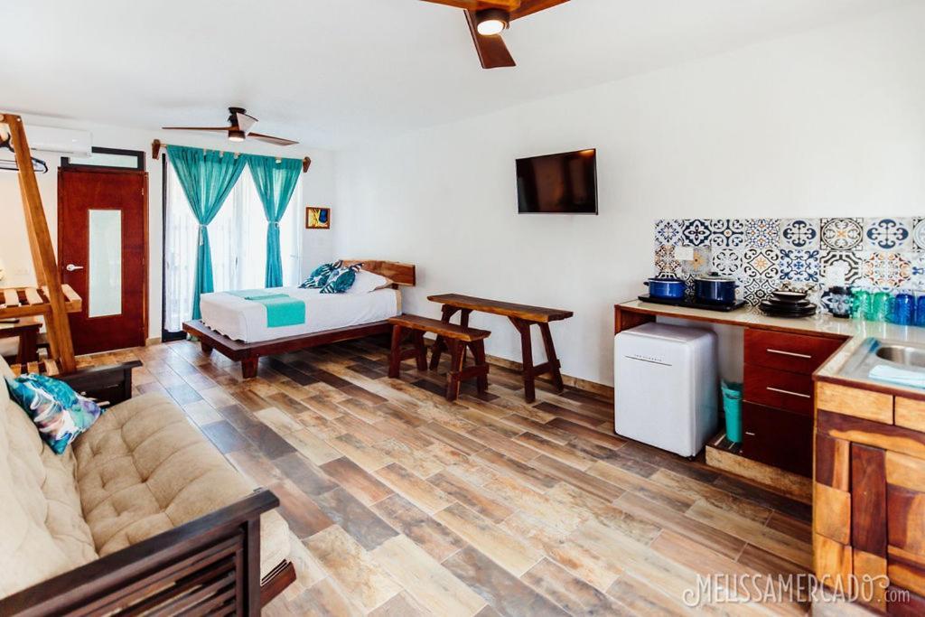 Ah Muzenkab Otel El Cuyo Dış mekan fotoğraf