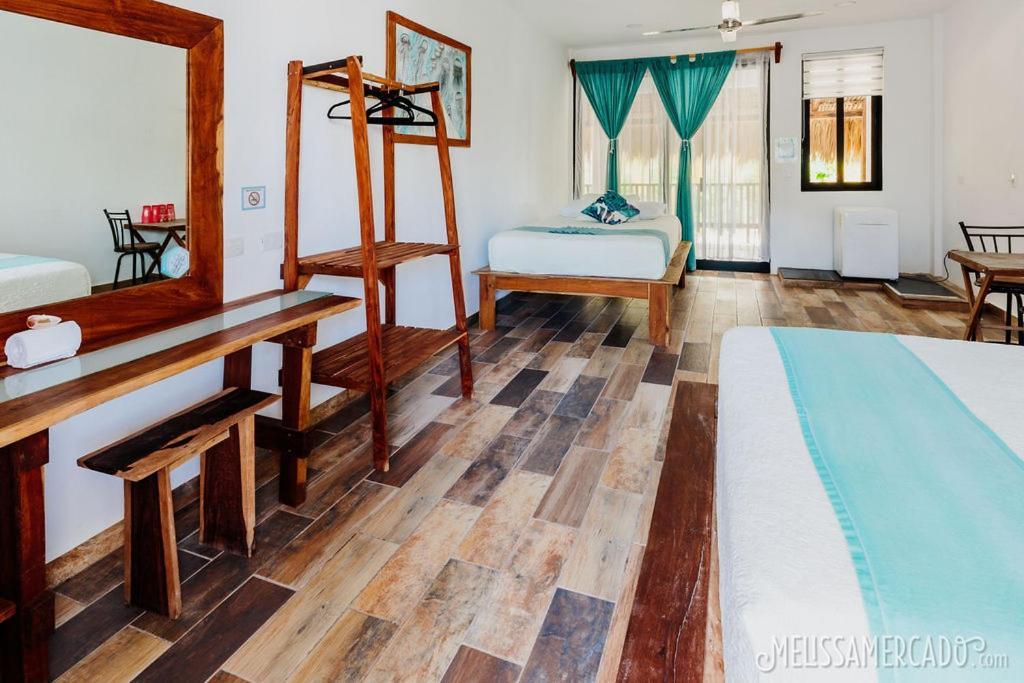 Ah Muzenkab Otel El Cuyo Dış mekan fotoğraf